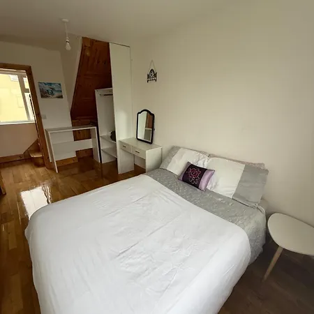 Private In Skellig *